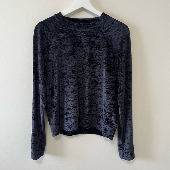 Lululemon Warm Down Crew Crushed Velvet
Black Size 8 - Picture 4 of 8